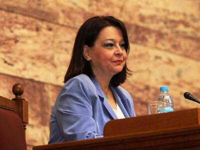 Το ‘ρίξε στη… βοτανική η Χρύσα Αράπογλου