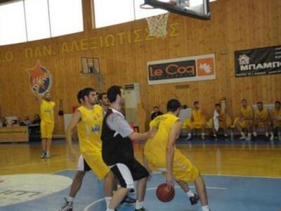 Λαμπρόπουλος: "Κάθε παιχνίδι είναι ...