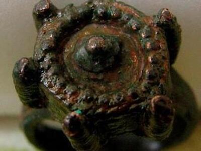 Ανακαλύφθηκε δαχτυλίδι του 14ου αιώνα με...