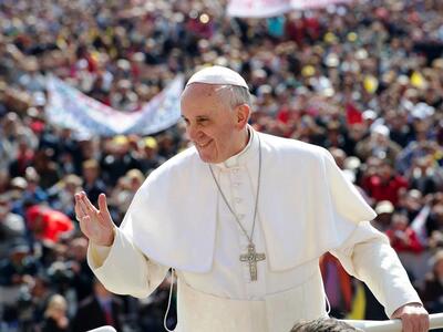 Πάπας Φραγκίσκος: Οι φτωχοί να εμβολιαστ...