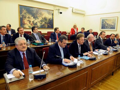 Γκάφα το e-mail, αλλά και "μαύρο χρ...