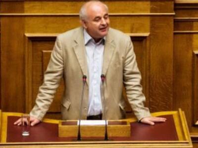 Νίκος Καραθανασόπουλος: Όψιμο το ενδιαφέ...