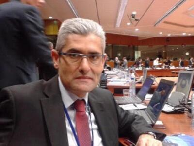 Απομονωμένη και χωρίς στρατηγική η χώρα ...