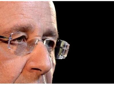 Τρεις στους πέντε Γάλλους θέλουν να φύγει ο Ολάντ