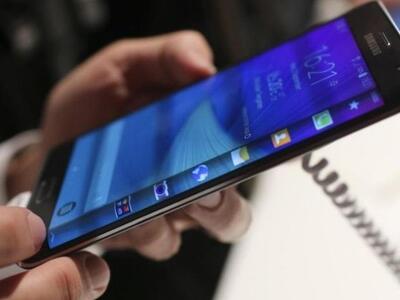 Τα phablets κερδίζουν τις προτιμήσεις τω...