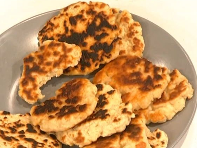 Η Γ. Δελογιάννη  φτιάχνει αλμυρές τηγανί...