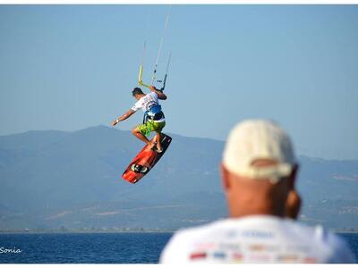 Πάτρα:Στους ρυθμούς του kite surf το Δρέ...