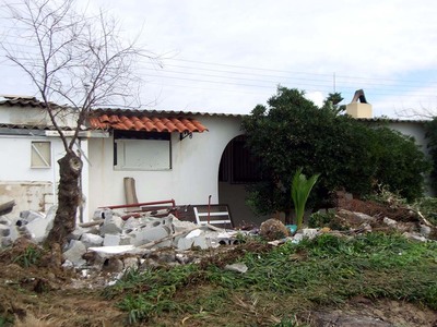 Ολοκληρώνονται οι κατοικίες των πυροπλήκ...