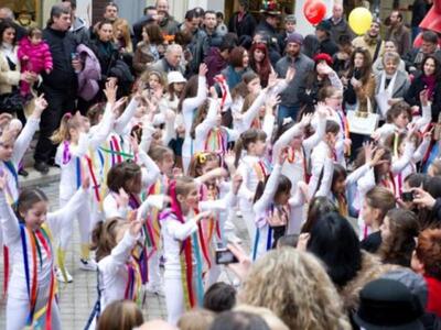 Η Ημέρα Έναρξης στην ΕΤ1 - "Παρέλασ...