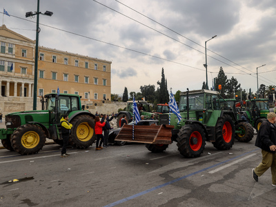 Σε κινητοποιήσεις προχωρούν οι αγρότες σ...