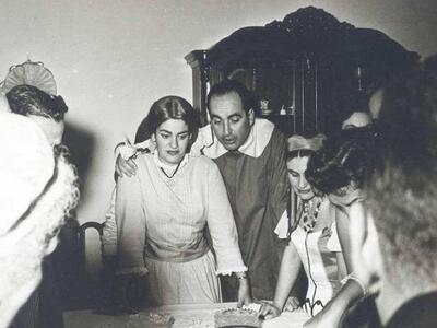 Ο Κωνσταντίνος Μητσοτάκης με τη σύζυγό τ...