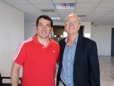 Όταν ο καθηγητής Γιάννης Ματσούκας συνάν...