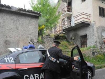 Έχτισε τον πατέρα του για να συνεχίσει ν...