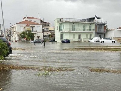 Αιτωλοακαρνανία: Πλημμύρισαν υπόγεια σπι...