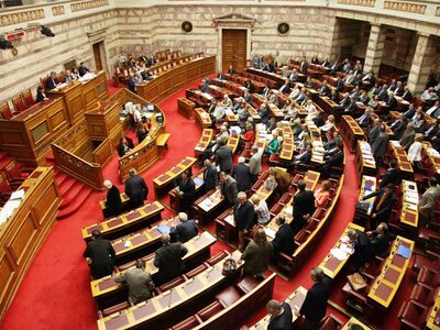 Ξέφραγο αμπέλι  τα "πορτοκαλί"...