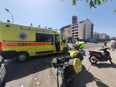 Πάτρα: Έφυγαν παλέτες με νερά στην Όθωνο...