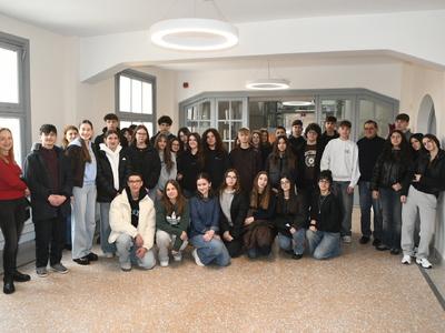 Μαθητές και μαθήτριες του 9ου Γυμνασίου ...