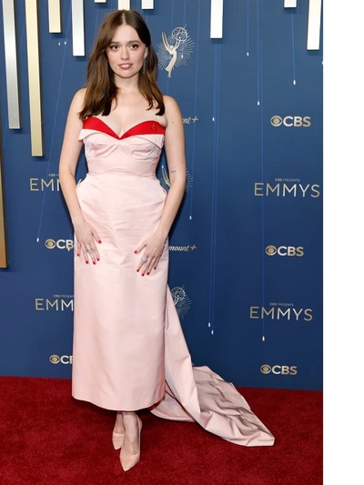 Eμε Λου Γουντ με Alexander Mc Queen