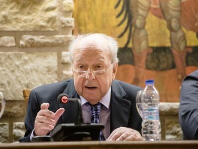 Πάτρα: Μιλά στη Διακίδειο ο Σπύρος Παπουτσάκης