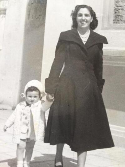 Λουκία Σιμονοβίκη: Η μαμα μου