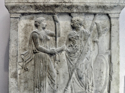 Αθηνά και Ήρα επιβεβαιώνουν την συμμαχία τους με μια εγκάρδια χειραψία. Ανάγλυφο ψηφίσματος Σαμίων, 405-402 π.Χ., Moυσείο Ακρόπολης