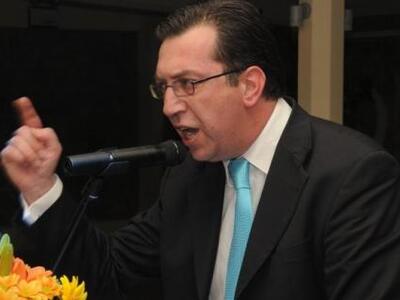 Στις "Συνωμοσίες" του Super B ...