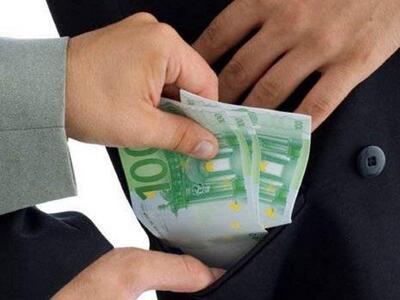 Μοίραζαν ψηφοδέλτια και... χρήματα! Συνε...