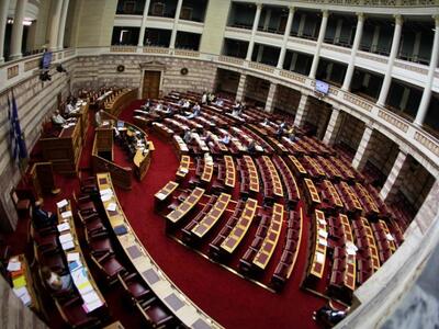 Πυρά από την αντιπολίτευση για το τρίτο Μνημόνιο