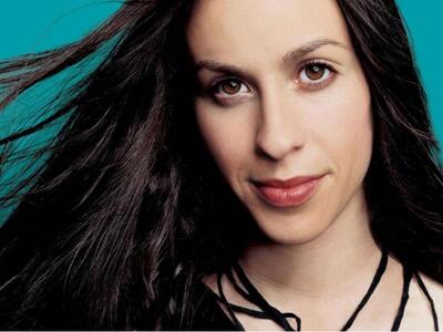 H Alanis Morissette θα κυκλοφορήσει το ν...