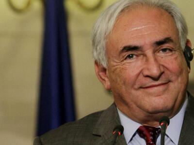 Ο Στρος Καν παραδέχεται ότι ουσιαστικά π...