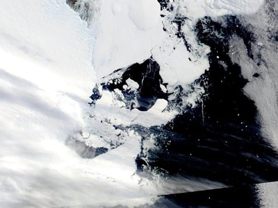 Εικόνα από δορυφόρο της NASA δείχνει να ...