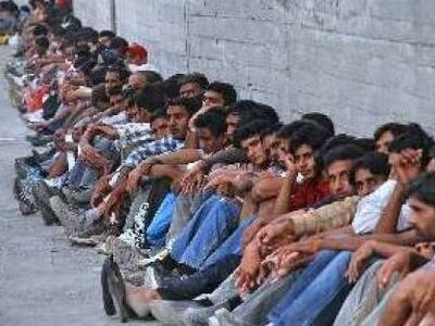 Πιο αυστηρές οι ποινές για τους μετανάστ...