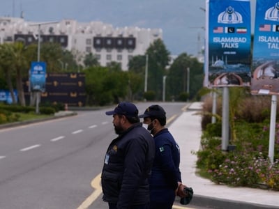 Αναβάλλονται για το απόγευμα οι συνομιλί...