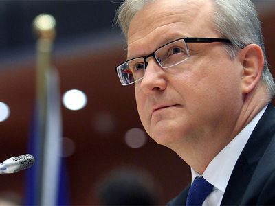 Πυρά Όλι Ρεν κατά Moody’s