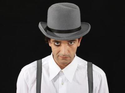 Το Kουρδιστό Πορτοκάλι του Αnthony Βurge...