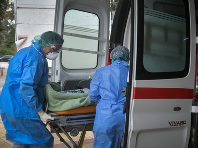 ΕΛΣΤΑΤ: Πάνω από 143.000 οι θάνατοι στην...