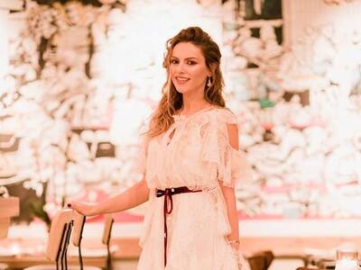 Η Πατρινή σχεδιάστρια Νέλλα Ιωάννα «ντύν...