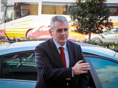 Να ακυρωθεί η συνεδρίαση του Ανώτερου Συ...