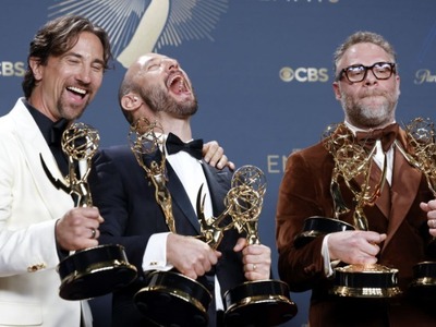 Ο 43χρονος ηθοποιός Σεθ Ρόγκεν κατέρριψε...