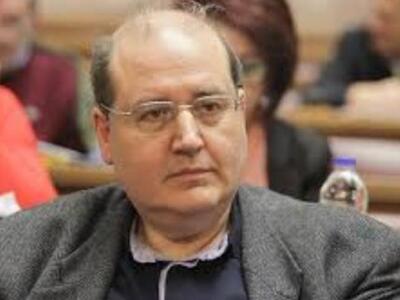 Ανασκευάζει ο Νίκος Φίλης το μήνυμα της ...