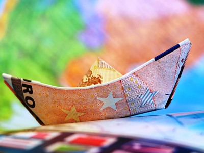 Άνοιξε πόρτα για... "μποναμά" ...