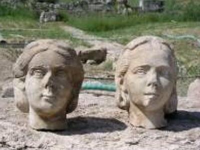 Πανέμορφες κεφαλές νεαρών Ρωμαίων έφερε ...