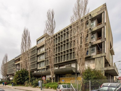 Πάτρα: Υπέρ της κατεδάφισης του παλιού κ...