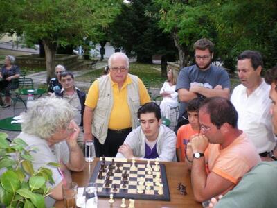 Επίδειξη "τυφλού σκάκι" στα Κα...