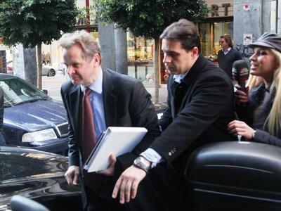 Τρόικα: Προθεσμία 20 ημερών για τα κλεισ...