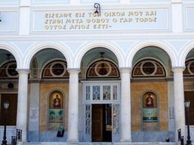 Γιορτάζει ο ναός της Παντάνασσας στην Πά...