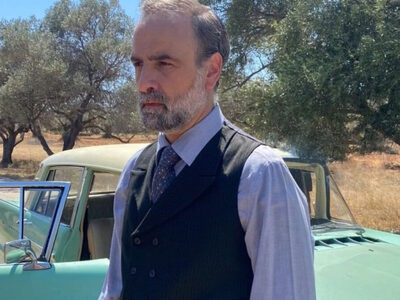 Άγιος έρωτας: Ο Παύλος γνωρίζει την Ελευ...