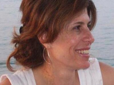 Γεωργία Γκότση: «Η ωραία και το τέρας» Έ...