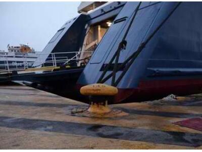 Δεμένα τα πλοία στα Λιμάνια την Πρωτομαγιά