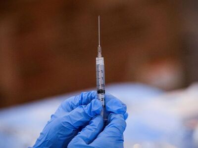 Πλεύρης: Αναβολή εμβολιασμών και την Τετάρτη